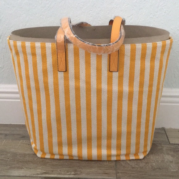 Handbags - Sale 3 for $20 NWT beach bag